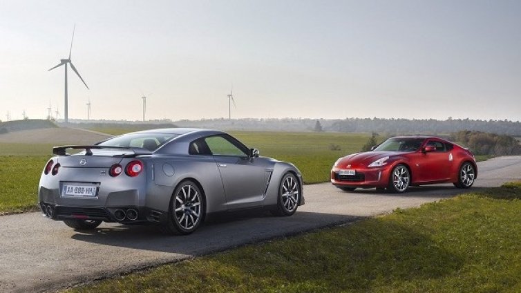 Nissan стяга електрически наследници на GT-R и 370Z