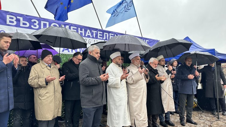 Тайфур Хюсеин: И в едното, и в другото крило в ДПС се водят сериозни битки