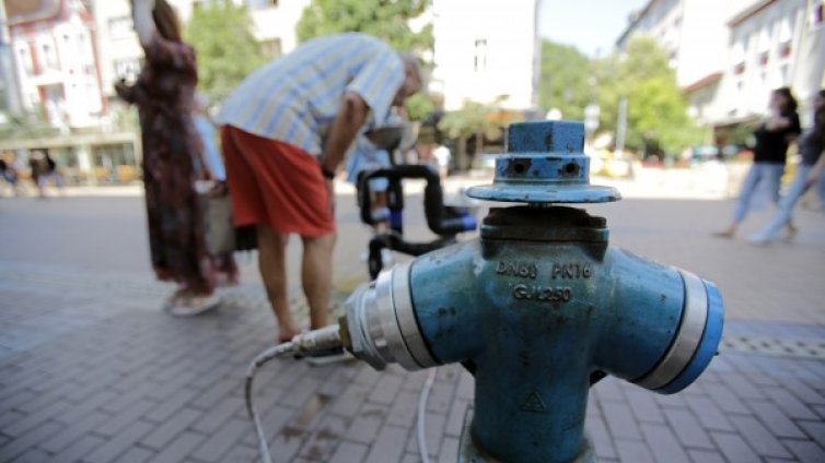 Слънчево и топло: Температурите се покачват до 34°C