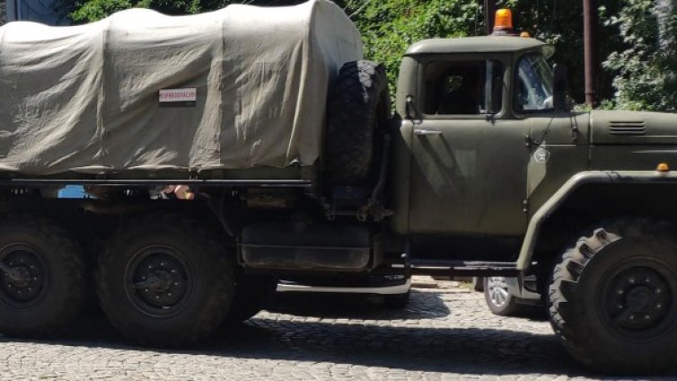 Откриха боеприпас на черен път в софийско село 