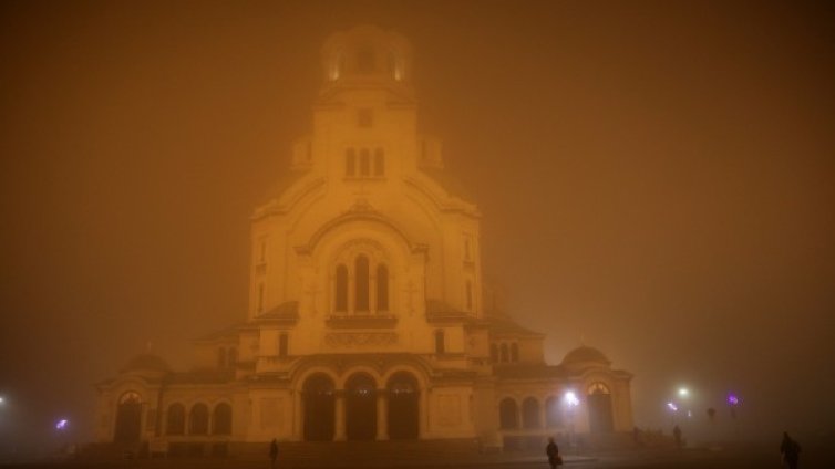 60 проверки на места, където се горят отпадъци 