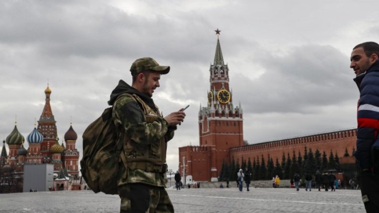 Дори руските вдовици не вярват, че Русия извършва военни престъпления