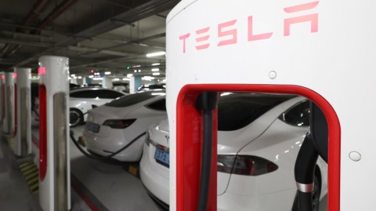 Ценова война на Tesla в Китай, колите им с 50% по-евтини от тези в САЩ и Европа