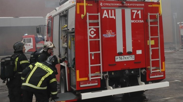 Мъж загина при пожар в завод за химикали в Нижни Новгород