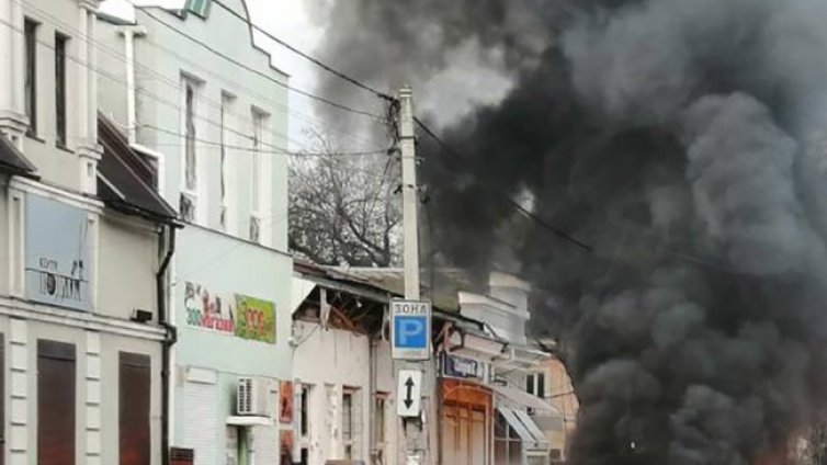 Войник и жена загинаха в Киев, взривила се граната