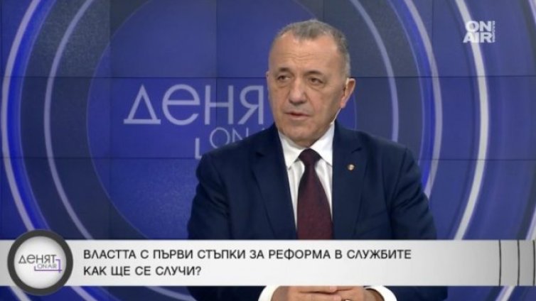 Ген. Ралчев: Шефовете на спецслужбите не трябва да са обичани, а уважавани