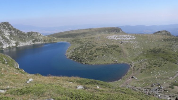 Дрон ще следи за къпещи се туристи в Седемте рилски езера