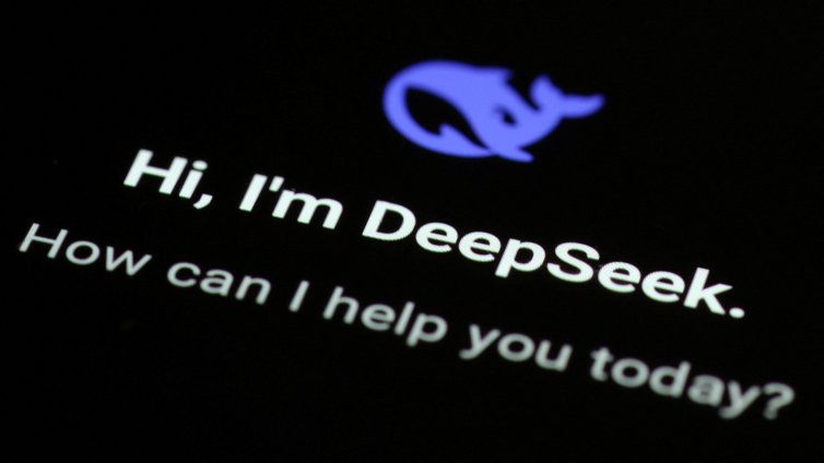 Новите AI герои: Как китайският DeepSeek отвя шапките на американците в Силиконовата долина? 