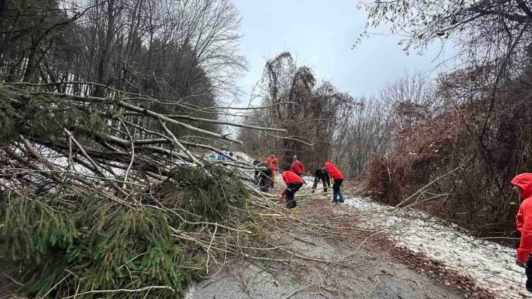 Планински спасители помогнаха на двама души в Пирин и на Витоша