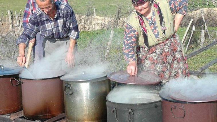 За основната петорка в НС по един казан. Снимка: Булфото