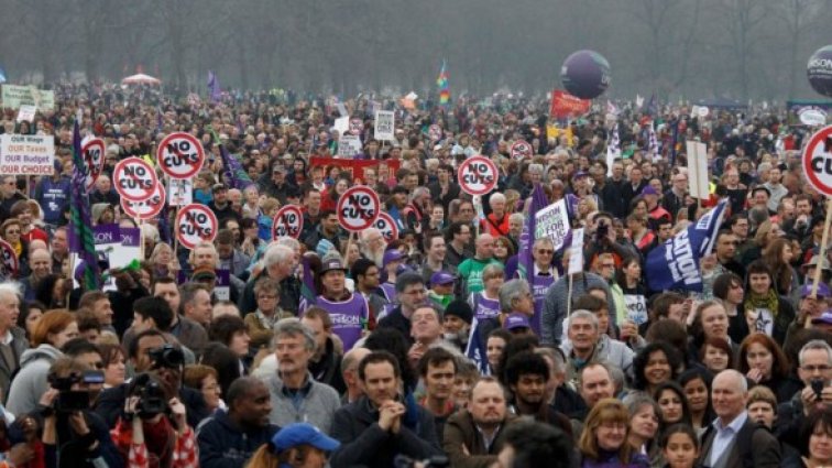 250 000 души протестираха в Лондон