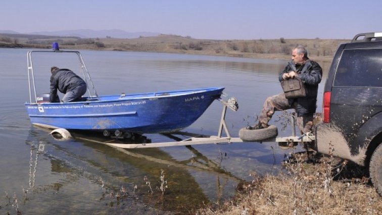 Извадиха над 2 км бракониерски мрежи от Жребчево