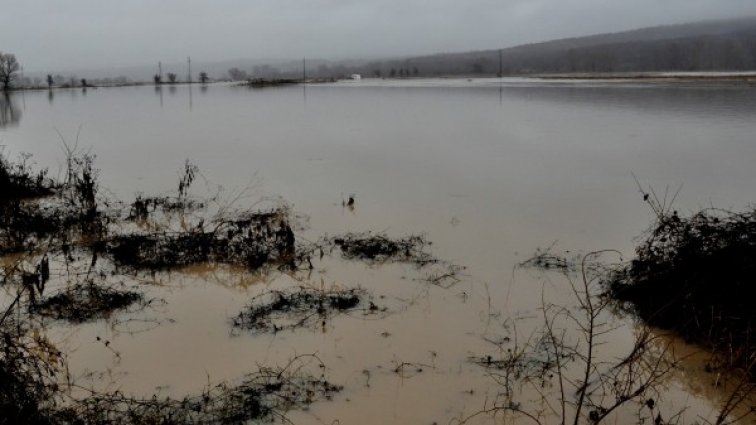 МОСВ: Усложнена е обстановката при язовир "Жребчево"