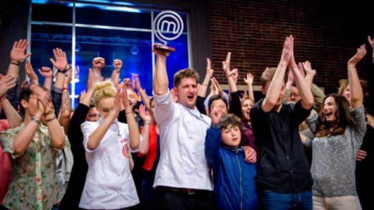 Симеон грабна куфарчето със 100 000 лв. в MasterChef