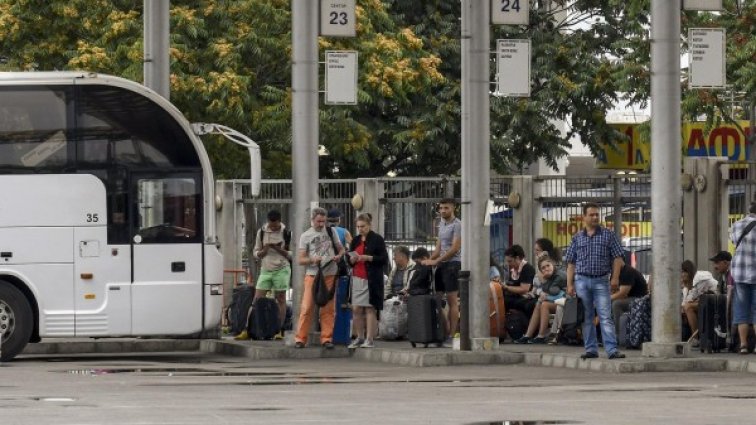 Тол такса от 10 ст./км... Ще поскъпнат ли шоково билетите за автобус?