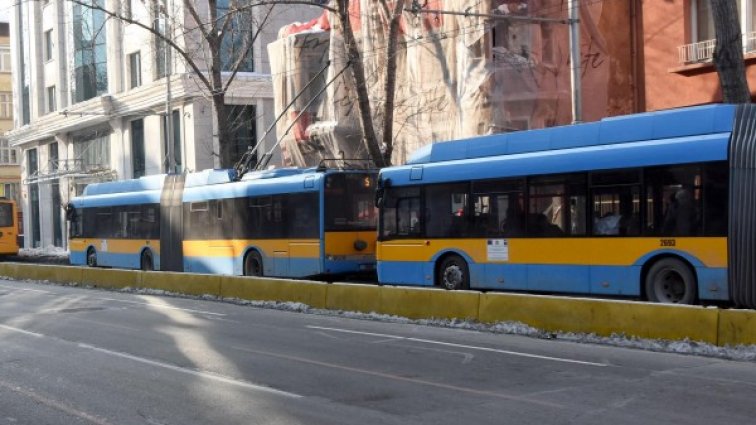 Градският транспорт в София ще се движи в новогодишната нощ 