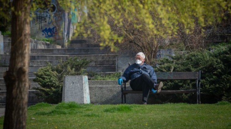 Мерките за изолация предпазват здравната система от цайтнот