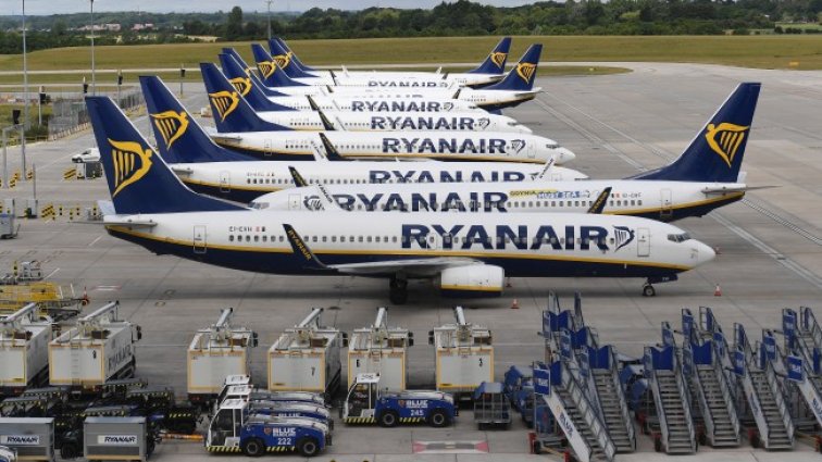 Ryanair ще съкрати с до 40% полетите си през зимата