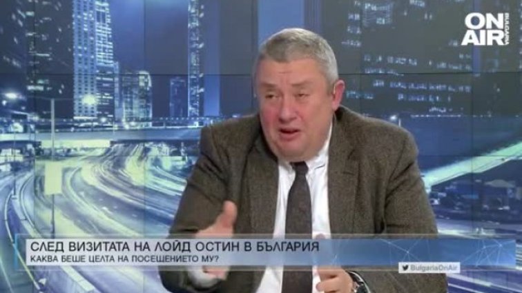 Илия Лазаров: Трябва да подкрепим Украйна, но без солови действия