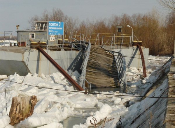 През изминалата нощ нивото на реката при Силистра се покачи с нови 14 см и вече е 648 сантиметра. Снимка: Булфото