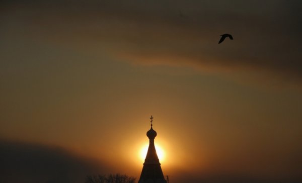 Православният храм "Параскева Пятница" в сибирския град Красноярск, Русия. Снимка: Reuters