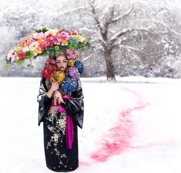 Снимка: Kirsty Mitchell