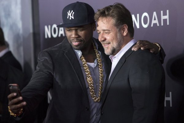 Рапърът 50 Cent с Ръсел Кроу. Снимка: Reuters