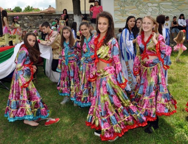 Традиционен празник на черешите се проведе в хасковското село Крепост. Селото е прочуто с най-големите черешови градини в областта и с най-добрите ранни сортове. Снимка: БТА