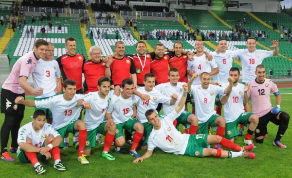 Юношите на България (U19) завършиха успешно квалификациония цикъл за Евро 2014. Снощи на стадиона в Стара Загора отборът ни завърши 1:1 срещу Италия. Снимка: Булфото