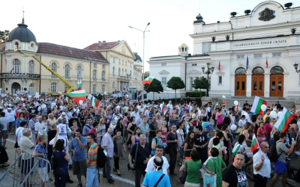 Заради избора на Пеевски започнаха всекидневни протести в центъра на София. Снимка: Булфото