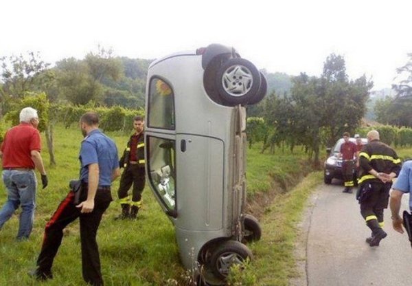 Да изправиш така колата не се удава на всеки. Снимка: kaifolog