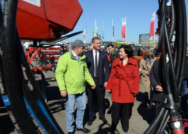 Над 100 фирми представят продукти и услуги на Първото пролетно издание на агро изложението БАТА АГРО, което се провежда в Стара Загора. Снимка: БТА