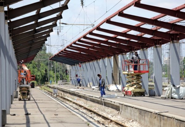 Продължава ремонтът на Централна гара в столицата. Реконструкцията на гарата трябва да приключи към края на тази година. Снимка: БТА
&nbsp;