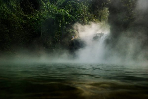 Снимка: The Boiling River Project