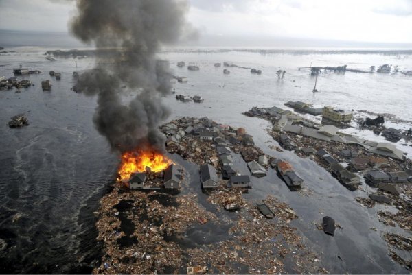 Град Натори на 11 март 2011 г. Снимка: Reuters