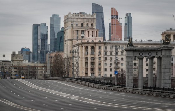 Още гледки от празните улици на Москва. Снимка: БГНЕС