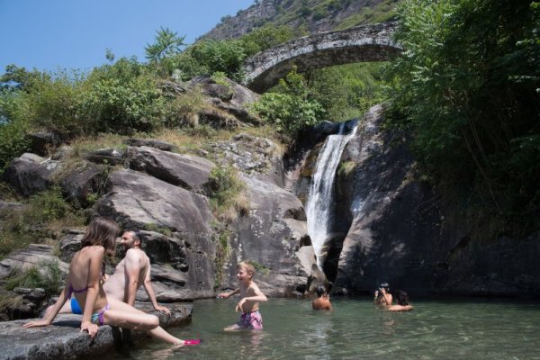 Лятна планинска прохлада и от Швейцария. Снимка: БГНЕС